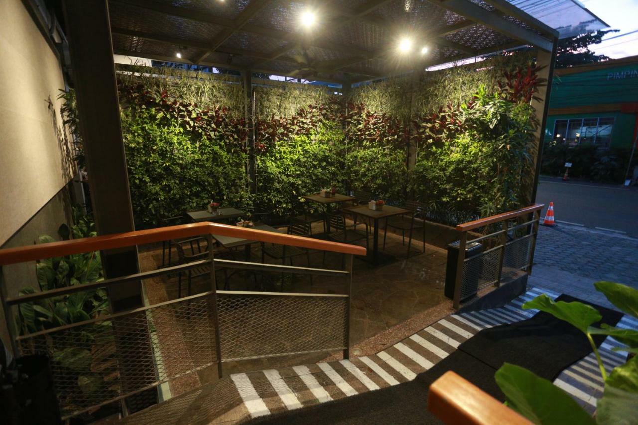 S7 Suites Gandaria Jacarta Exterior foto